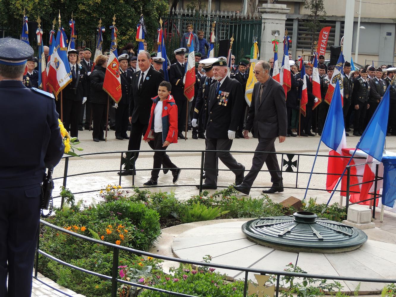 PHASE 2 2018 11 11 LA FLAMME DU SOUVENIR A TOULON (116).JPG -           